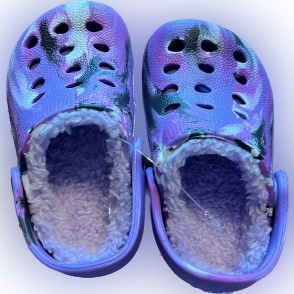 Capelli of New York Other - Capelli New York, tie-dyed lined clogs NEW
